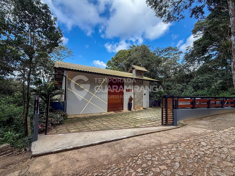 Casa 3 Suítes com Piscina Aquecida em Mulungu