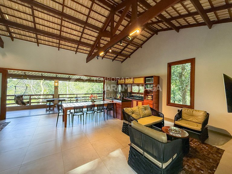 Casa 3 Suítes com Piscina Aquecida em Mulungu