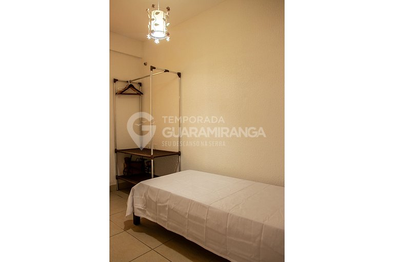 Flat com 2 quartos no centro de Guaramiranga - (105 Itaúna I