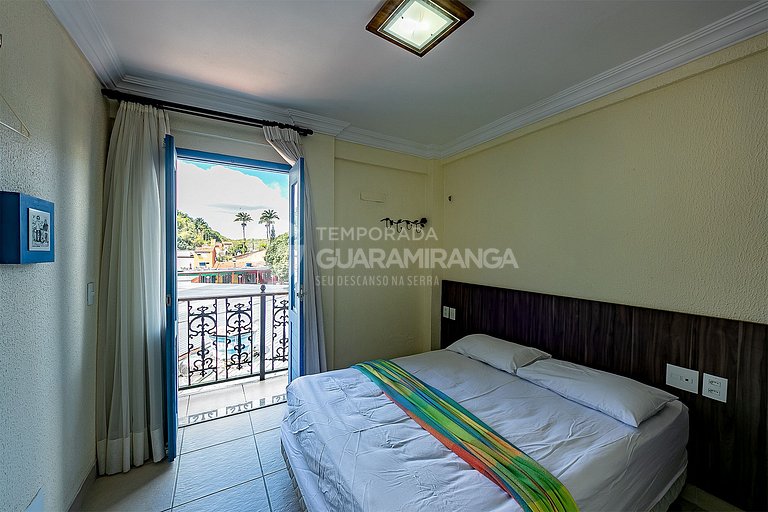 Flat com 2 quartos no centro de Guaramiranga - (202 Itaúna I