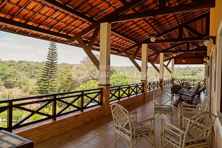 Grande casa com 6 quartos e uma vista panorâmica em Guaramir