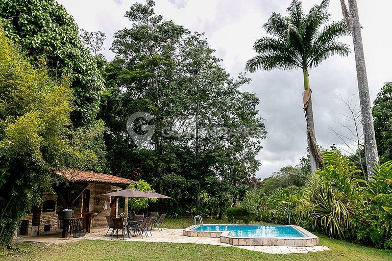 Sitio com 8 quartos e piscina a 2km da praça de Guaramiranga